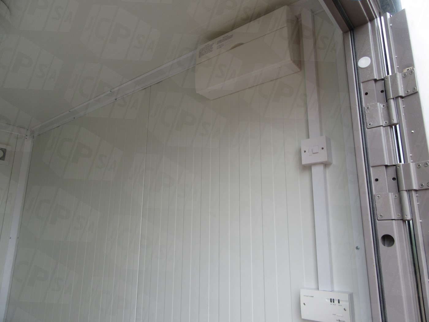 IMG_2954_1400x1050-1