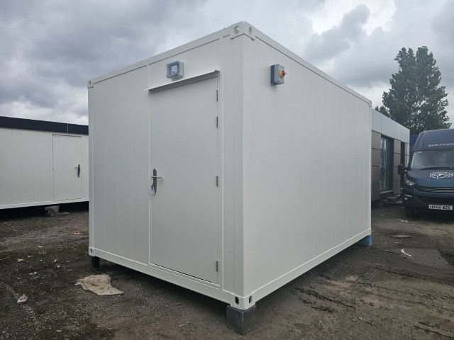 (first picture) High Quality Buildings (Small)